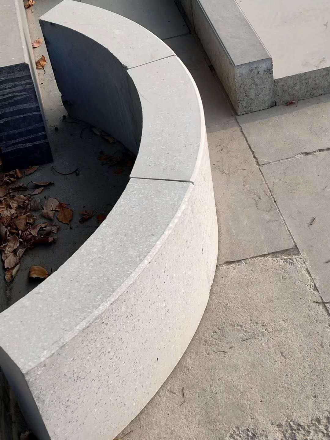 路沿石