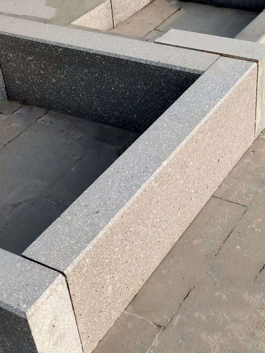 pc路沿石