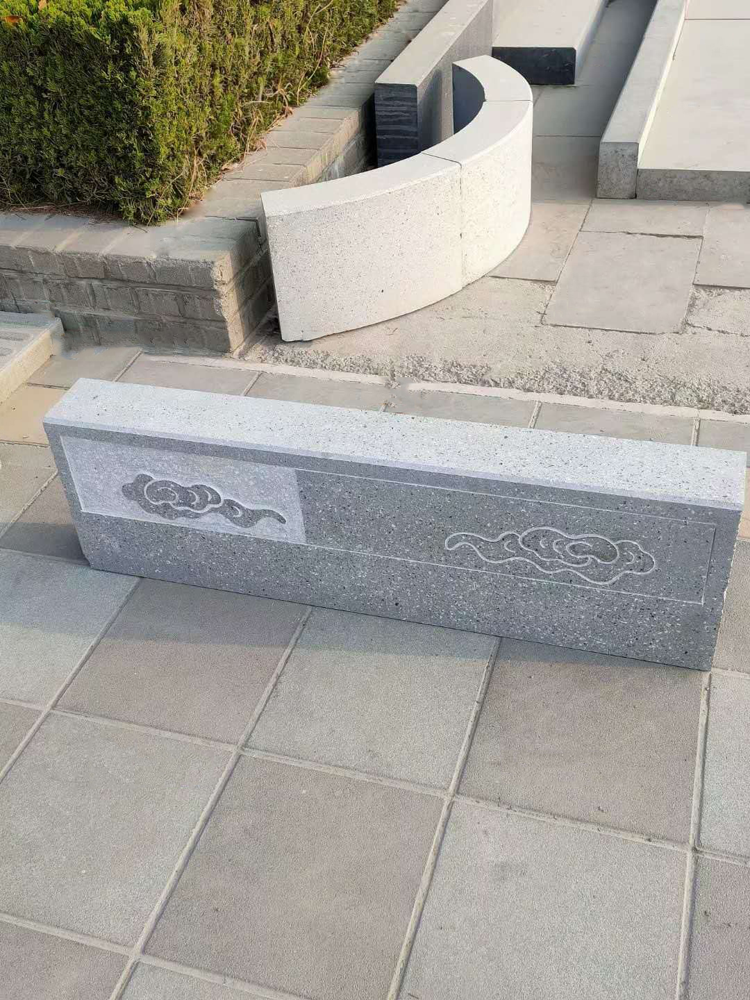 pc路沿石