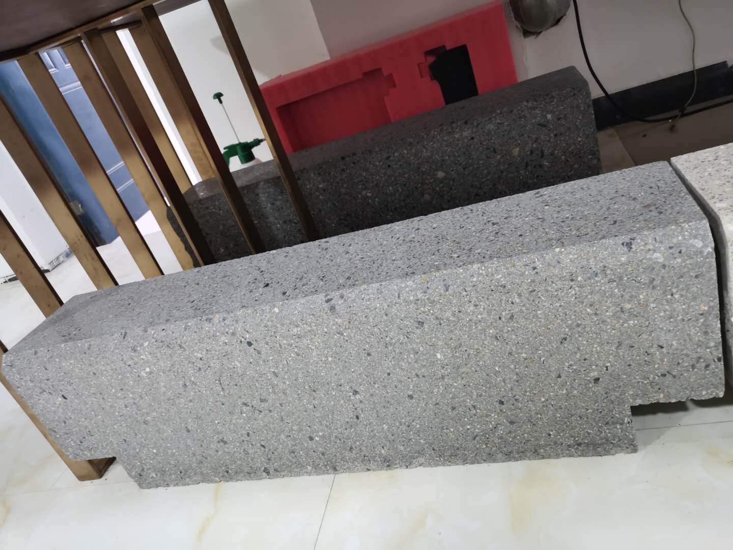 pc路沿石